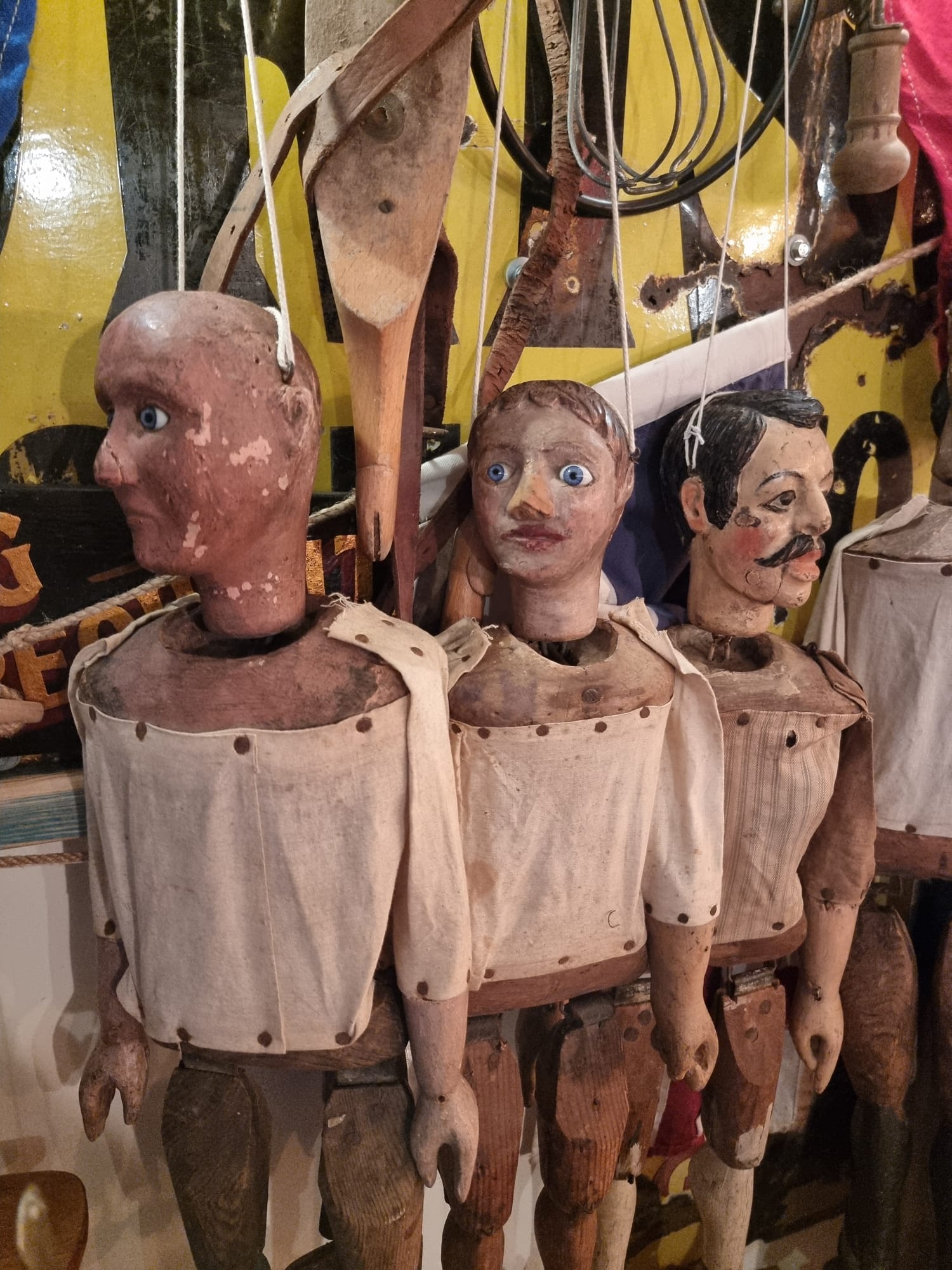 9 Victorian Marionettes Clowes Excelsior c.1890 — BBC Antiques Roadshow — thumbnail 8