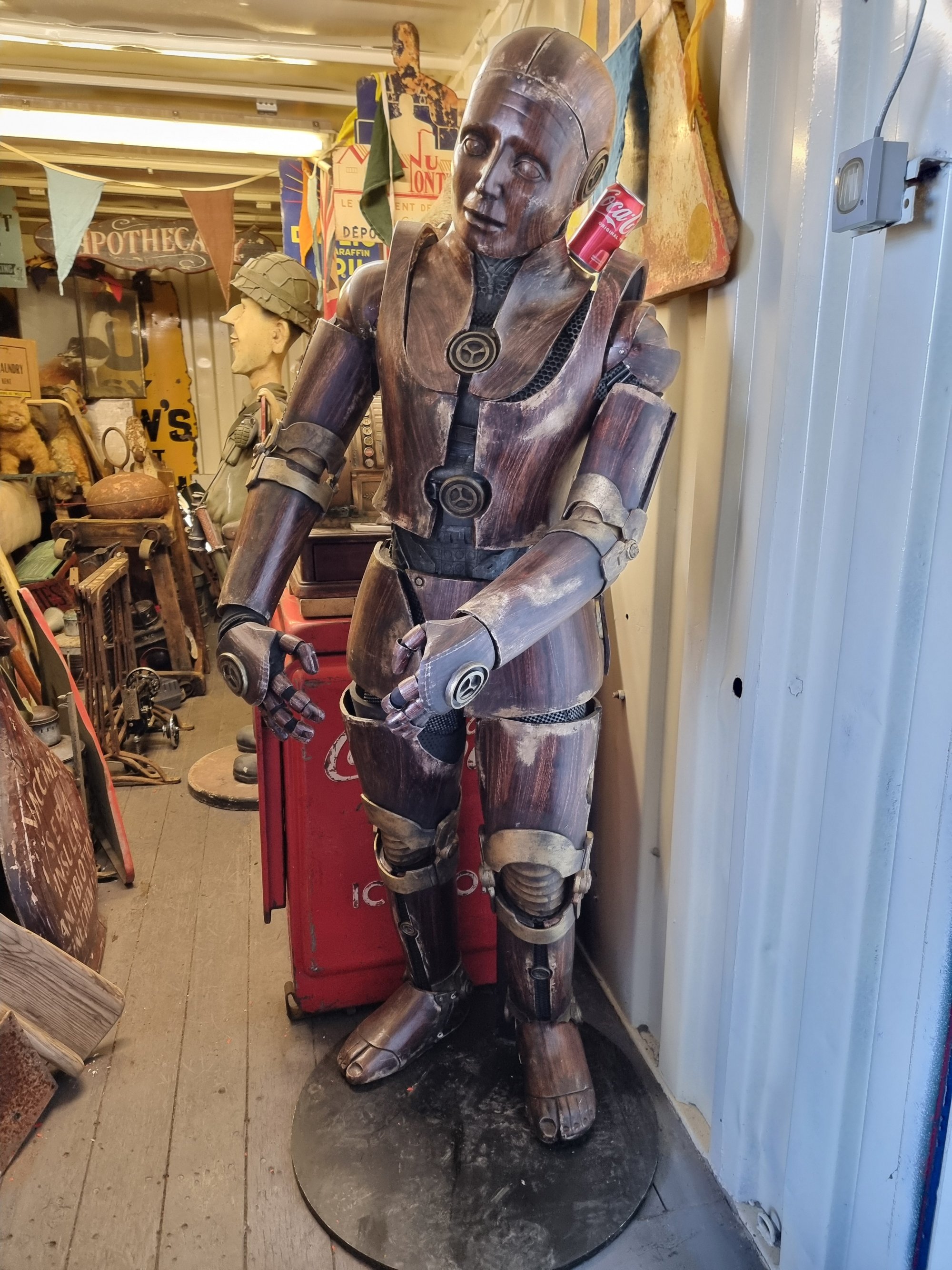 Tv/Film Prop - RB29 From Impossible Planet (Electric Dreams) - Philip K. Dick · 2017 · Ones & Onley's