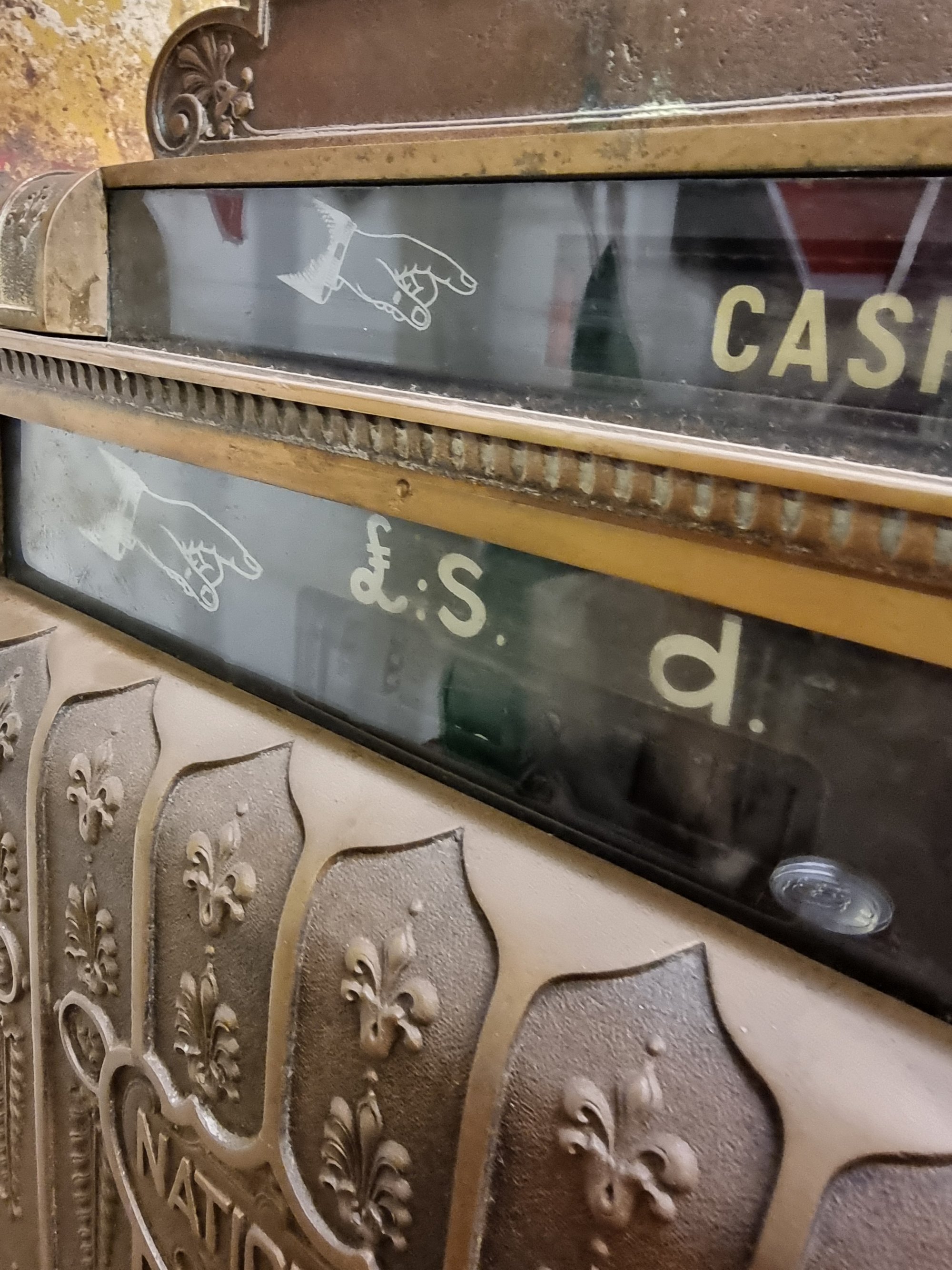 Brass Late Victorian National Till — thumbnail 9