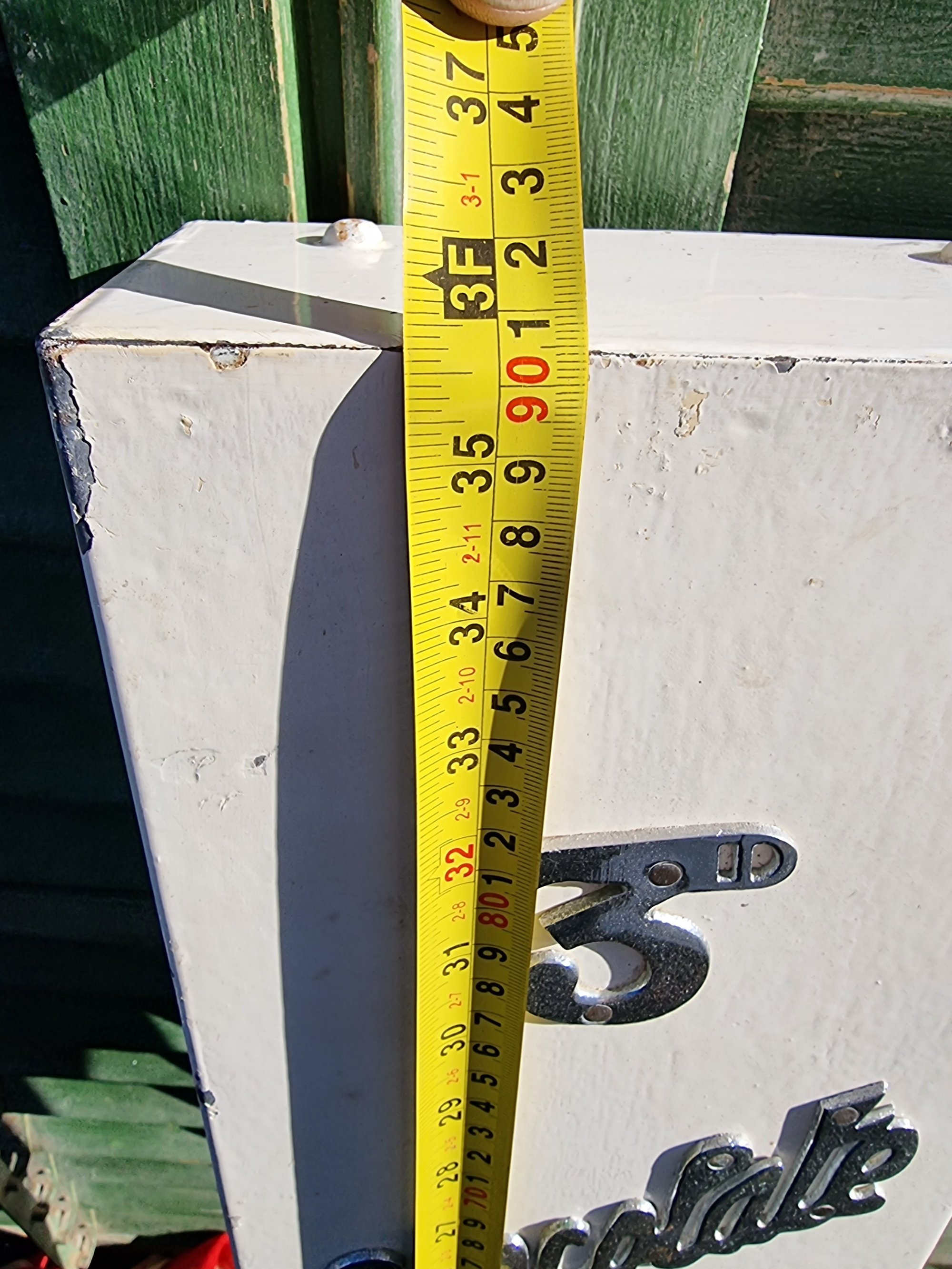 Chocolate Vending Machine — thumbnail 7