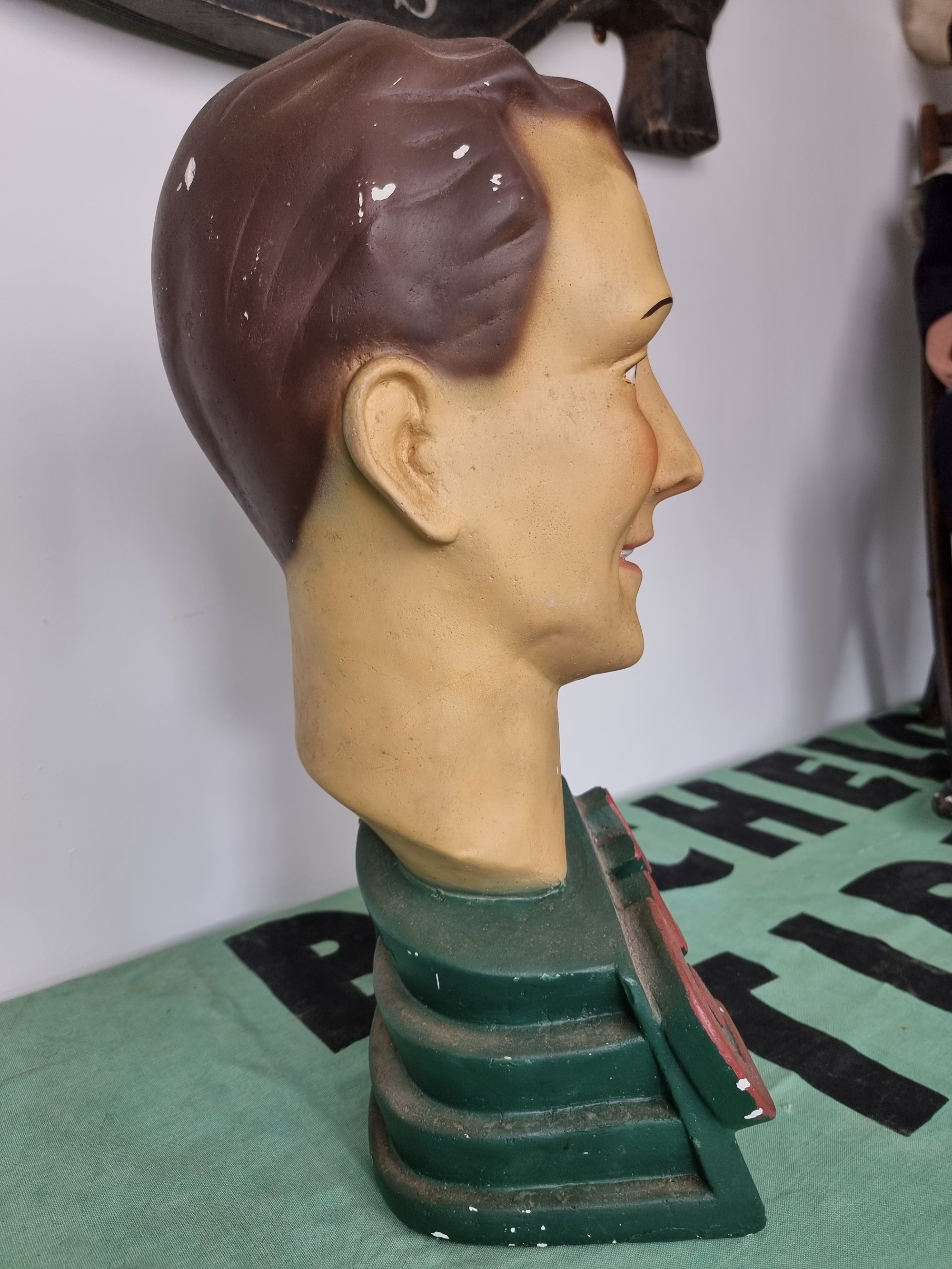 City Sport Plaster Mannequin Head — thumbnail 2
