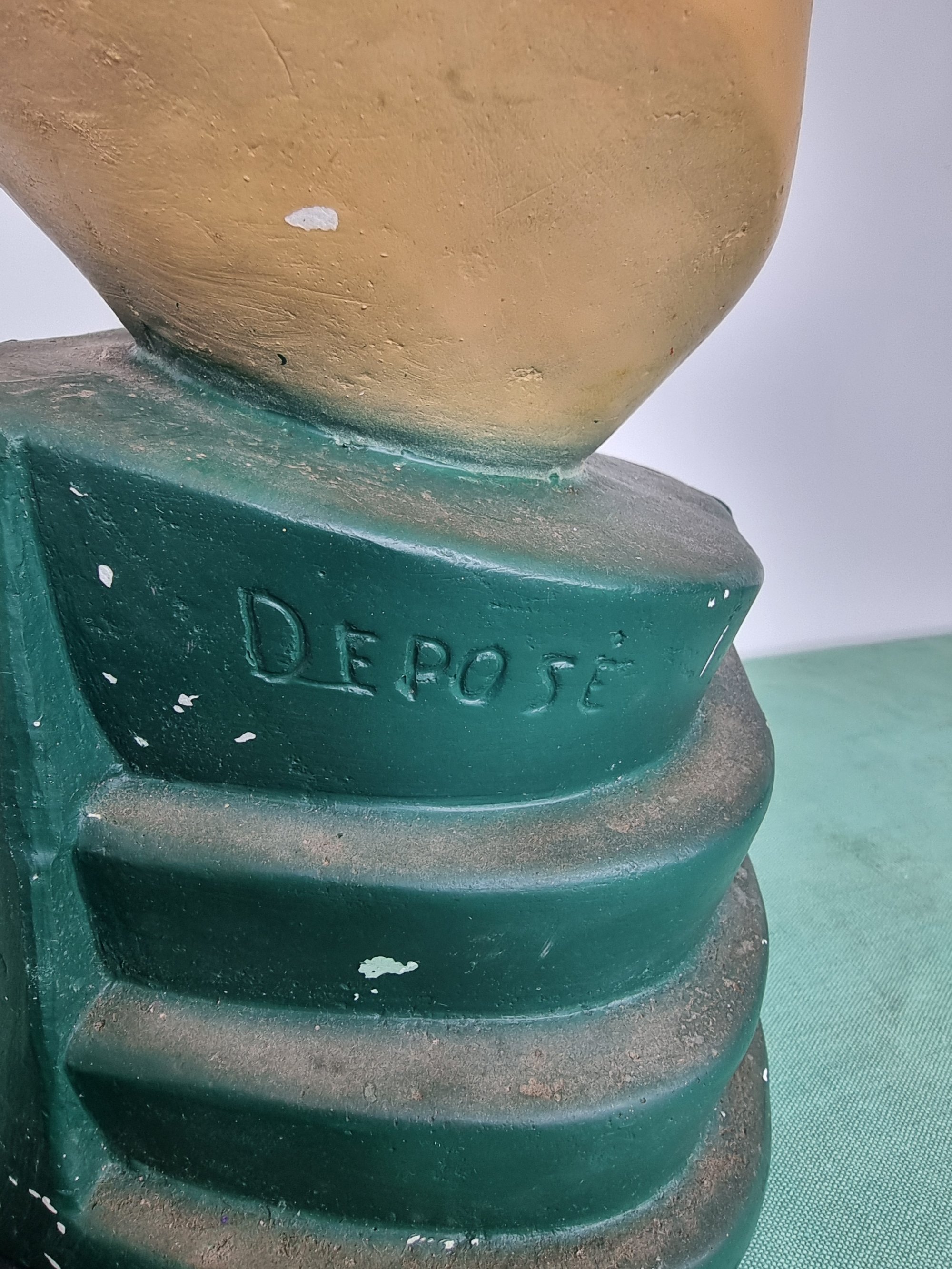 City Sport Plaster Mannequin Head — thumbnail 4