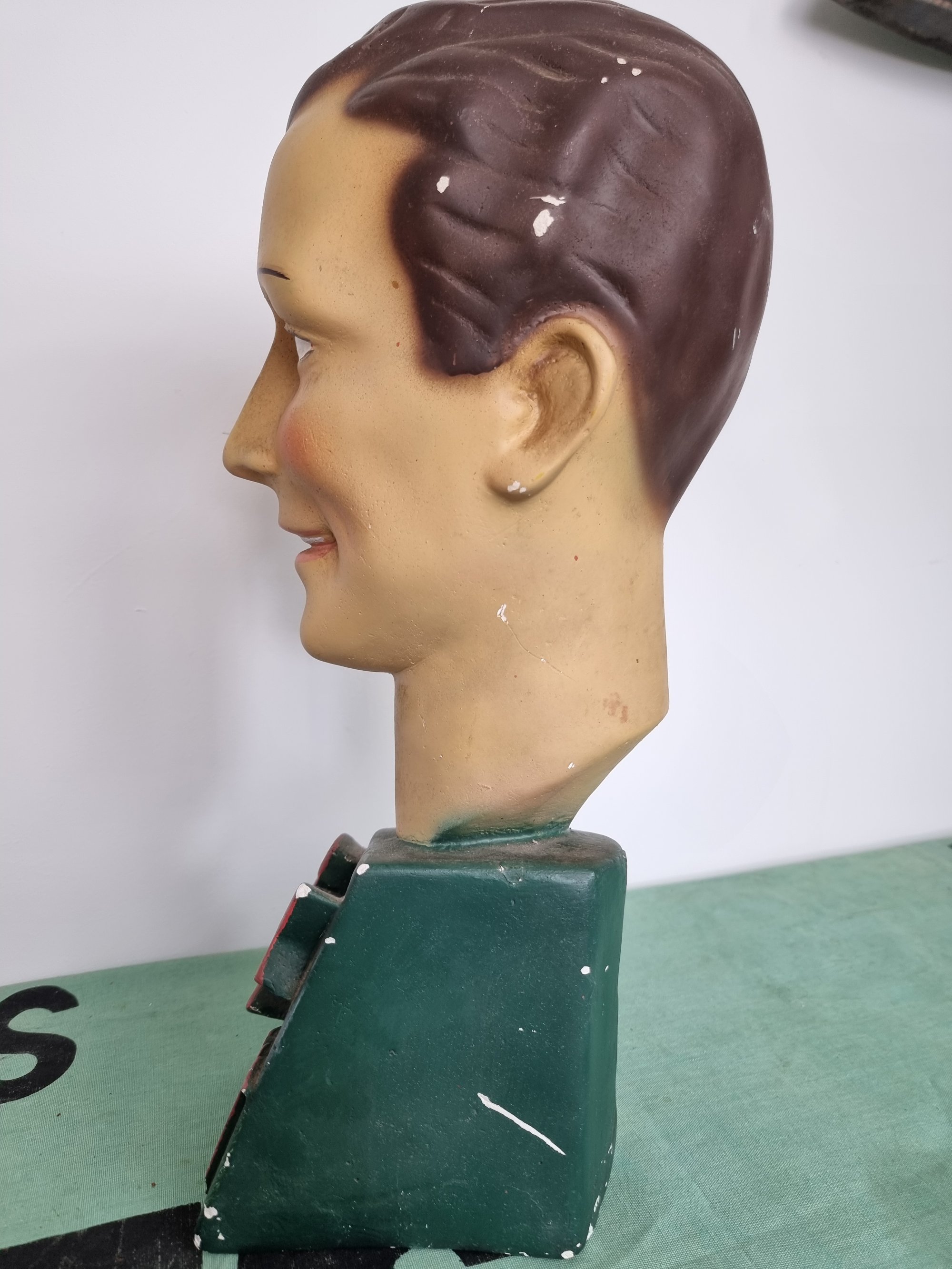 City Sport Plaster Mannequin Head — thumbnail 5