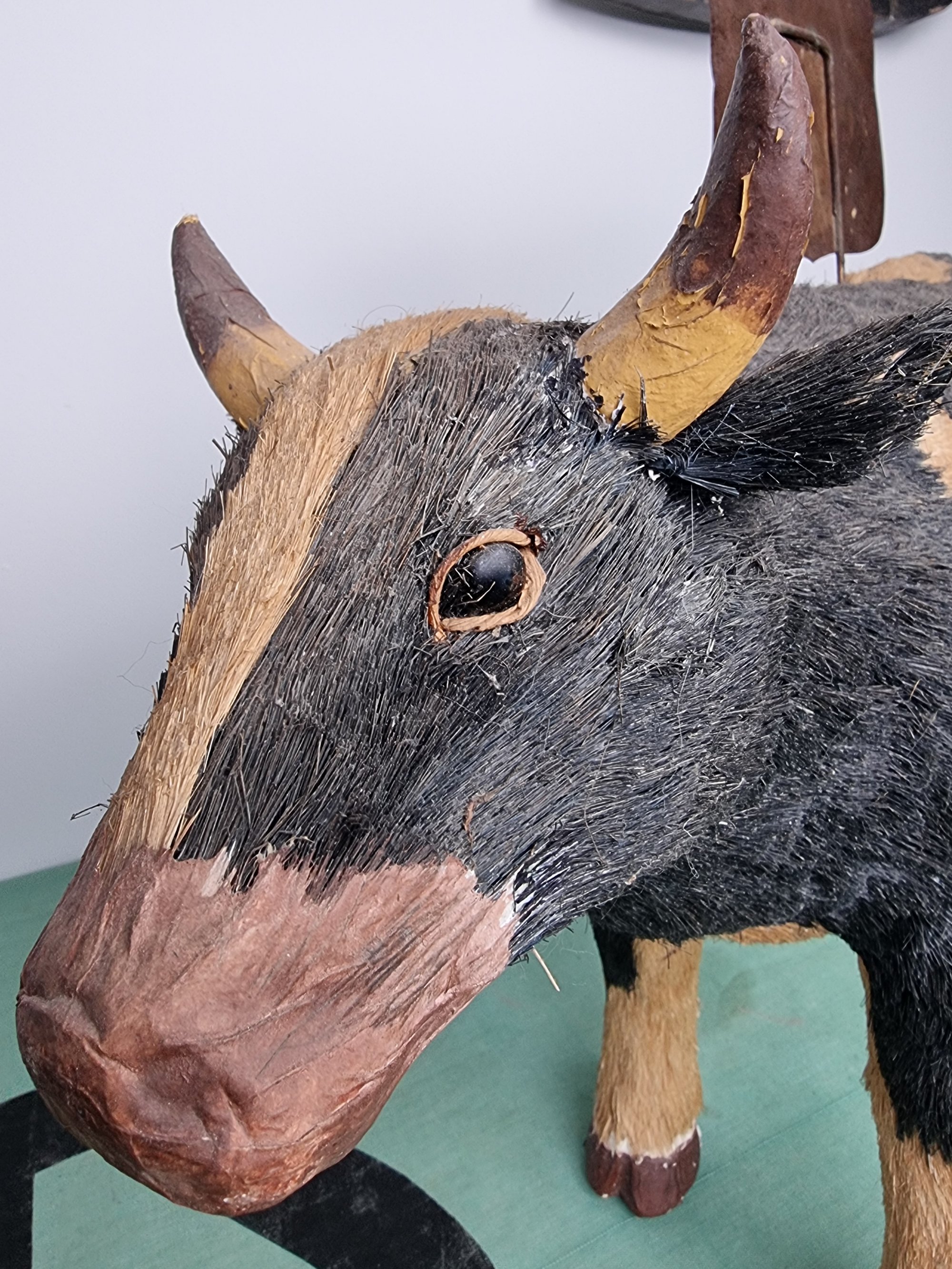 Original Butchers Bristle Advertising Cow — thumbnail 6
