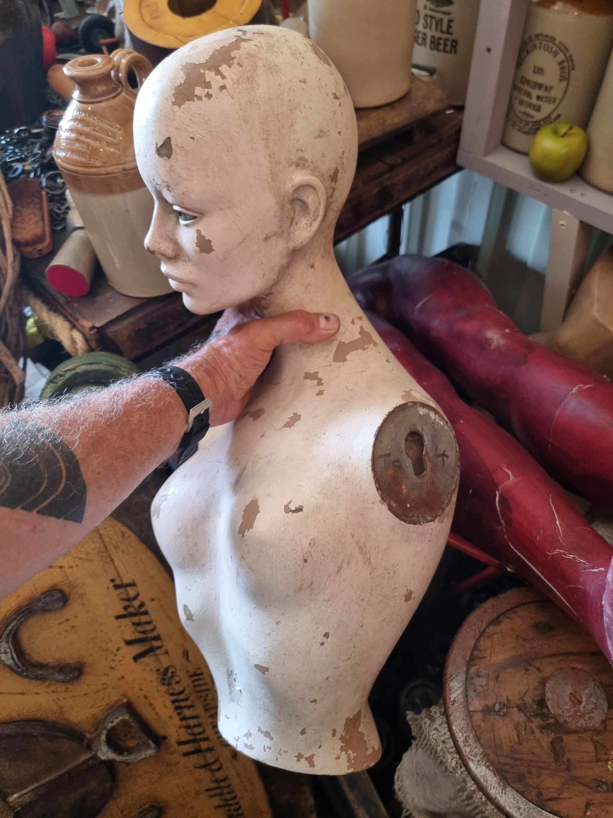 Beautiful Mannequin — thumbnail 5